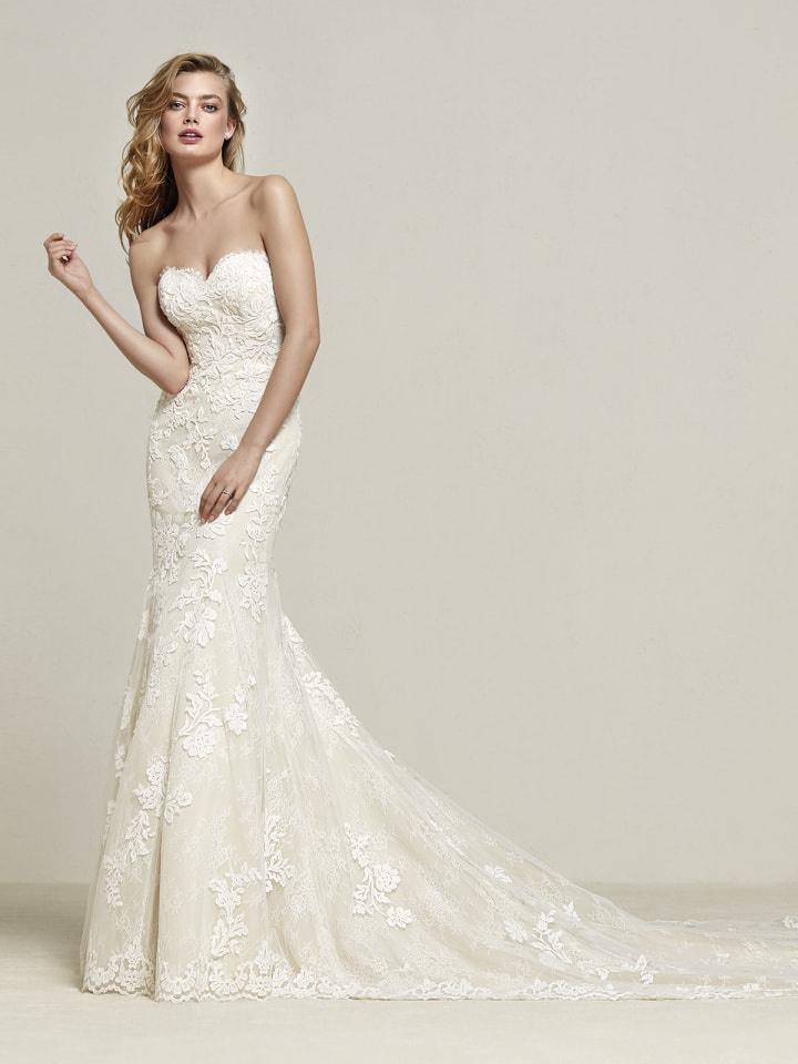 Pronovias