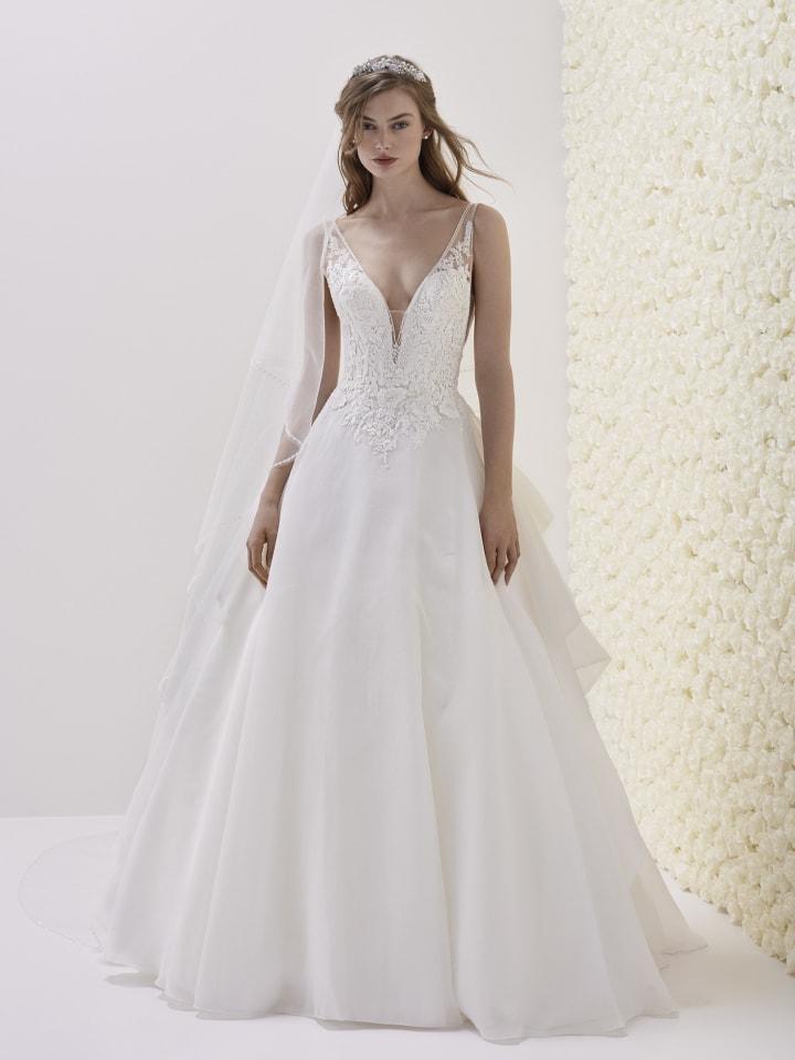 Pronovias