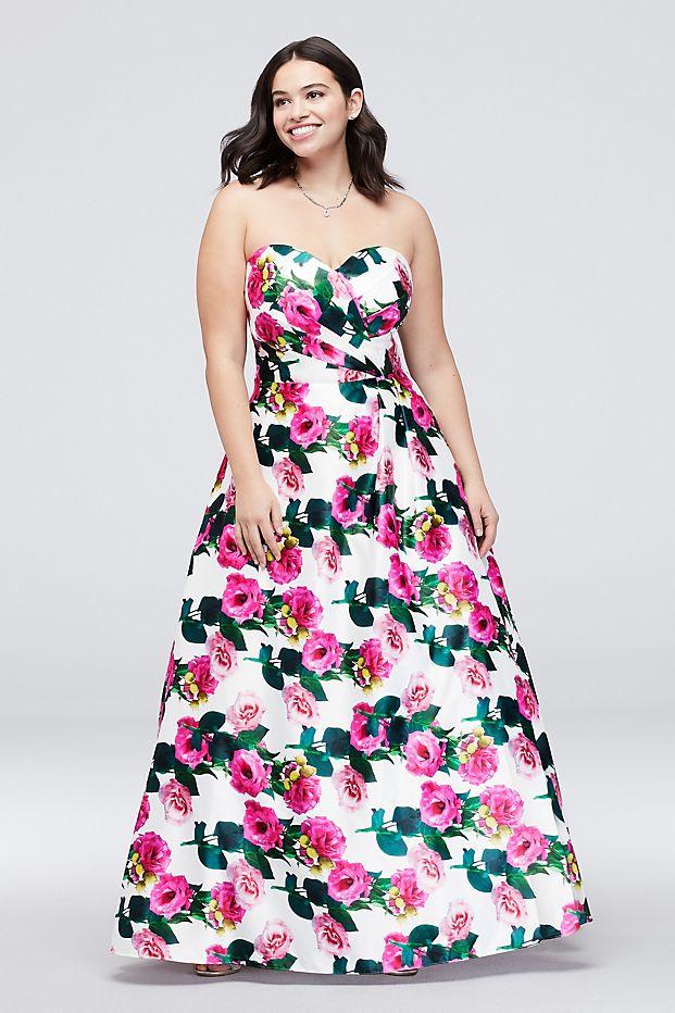 55 vestidos de fiesta para invitadas curvys: cortes y estilos para elegir