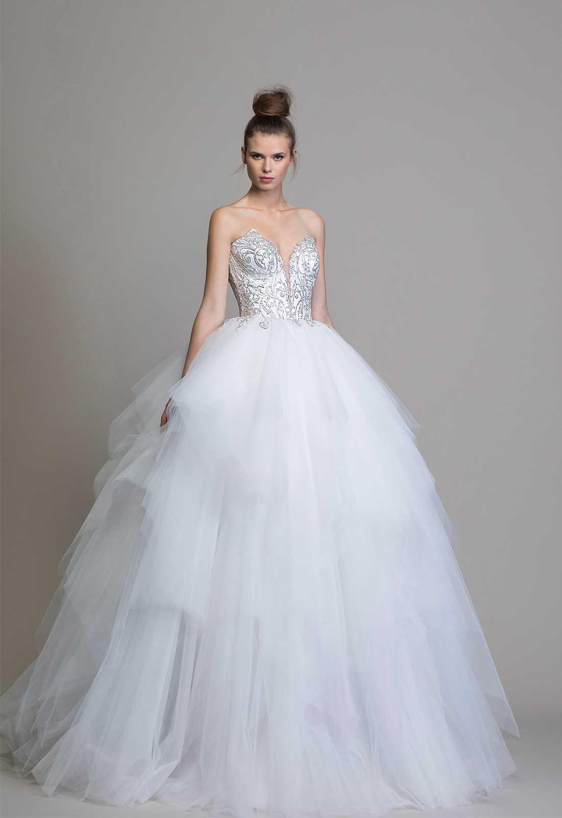 45 vestidos de novia estilo princesa para impactar con tu look nupcial