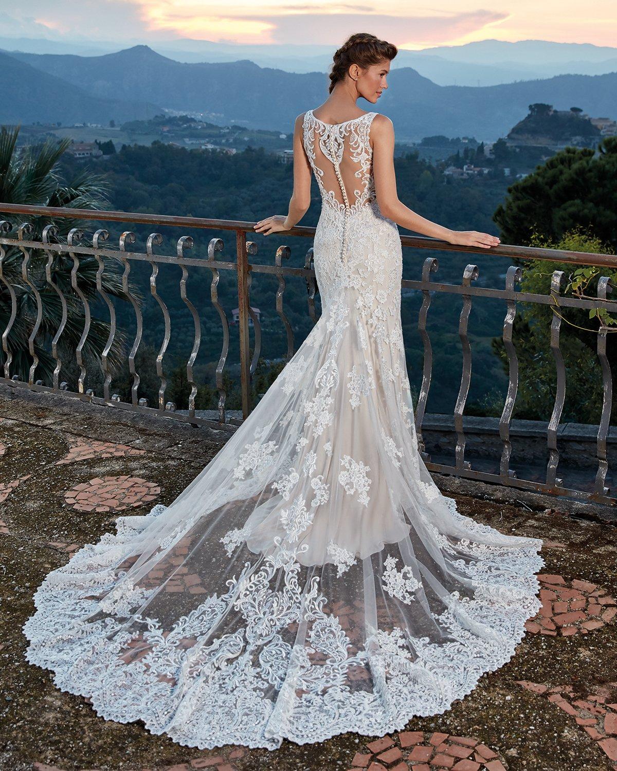 bota Monetario Incorporar 130 vestidos de novia con colas increíbles