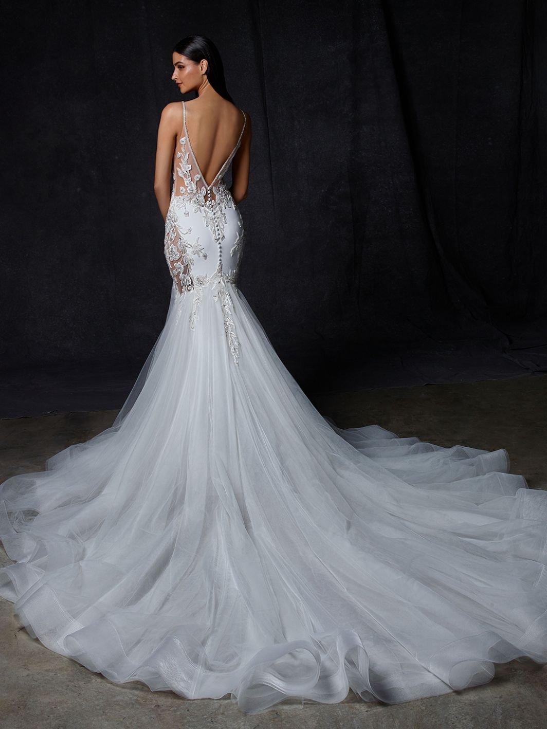 130 vestidos de novia con colas increíbles
