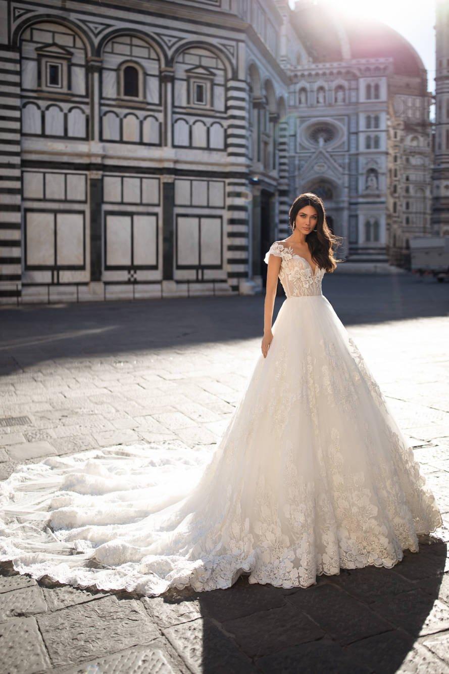 130 vestidos de novia con colas increíbles