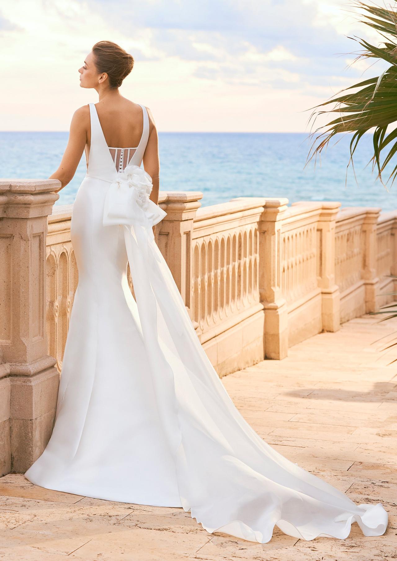 Pronovias