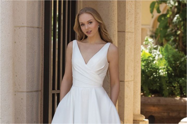 Descubre la sensualidad de los vestidos de novia Sincerity Bridal 2019