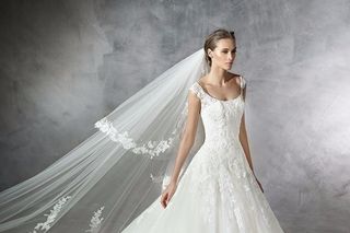 Pronovias