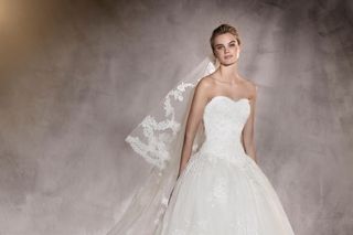 Pronovias