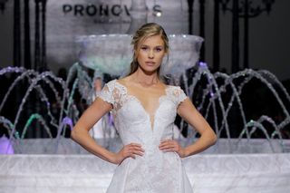 Pronovias