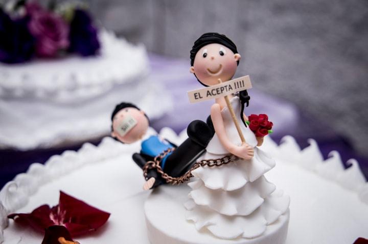 Muñecos originales para tu tarta de bodas - Mi Boda