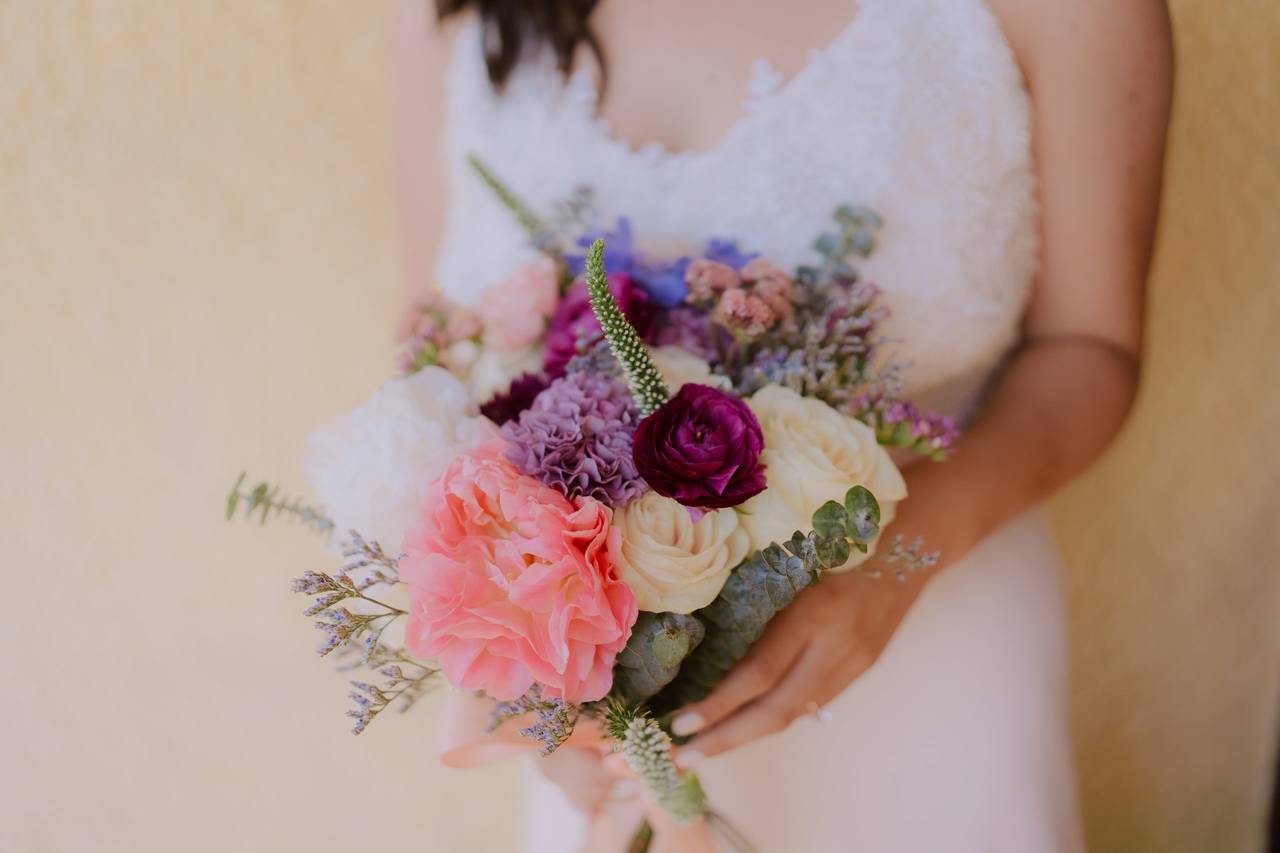 Ramo de novia con flores preservadas , un recuerdo para siempre
