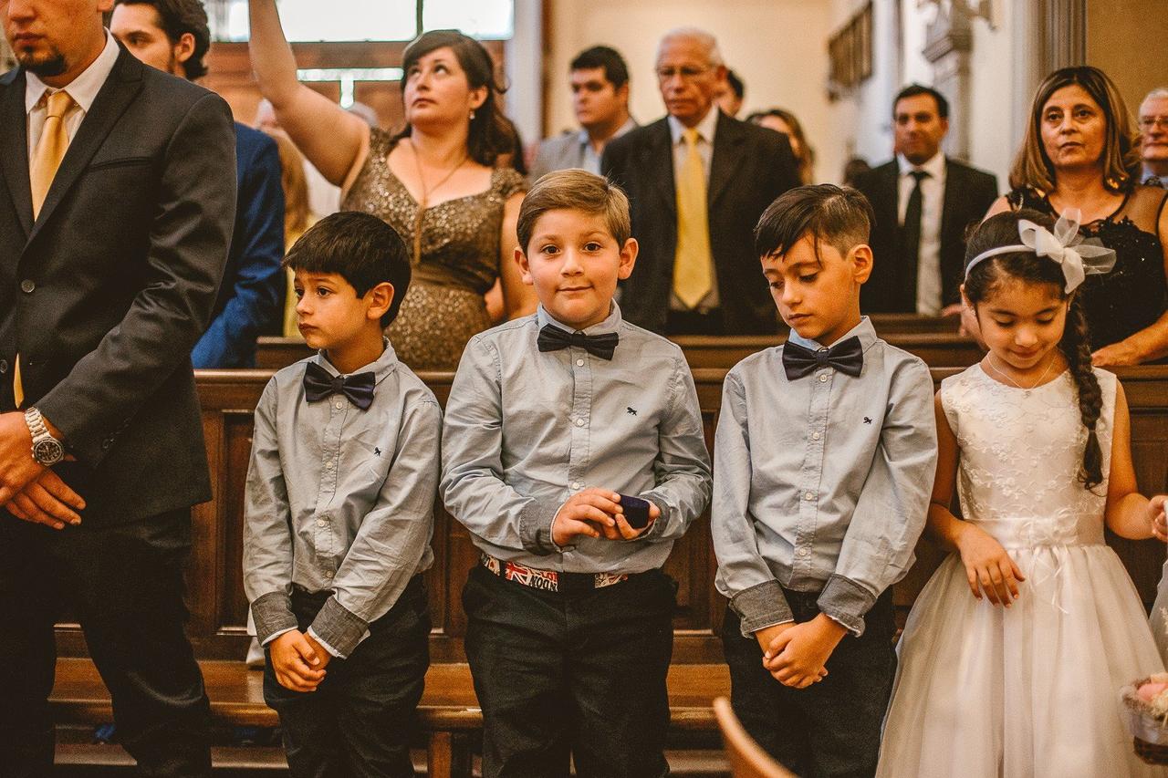 Vestidos para niños acompañantes de 2024 boda