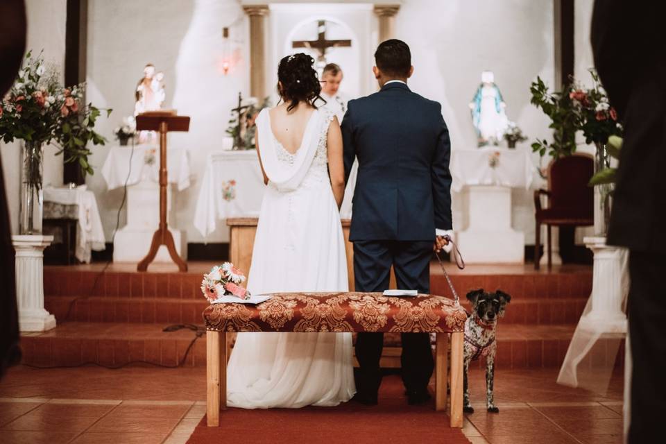 ¿En qué consisten las charlas prematrimoniales para ceremonias por la Iglesia?