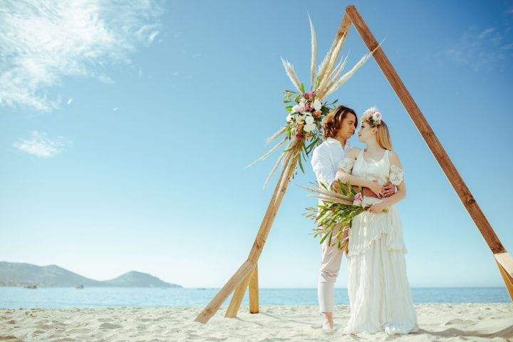 Se casan en la playa? Las mejores fotos de post boda a la orilla del mar