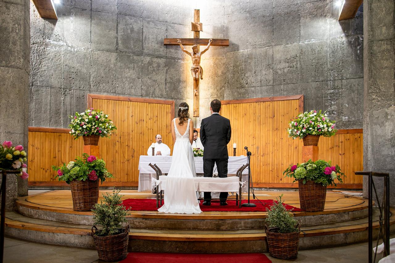 50 ideas de decoración de iglesia para el matrimonio
