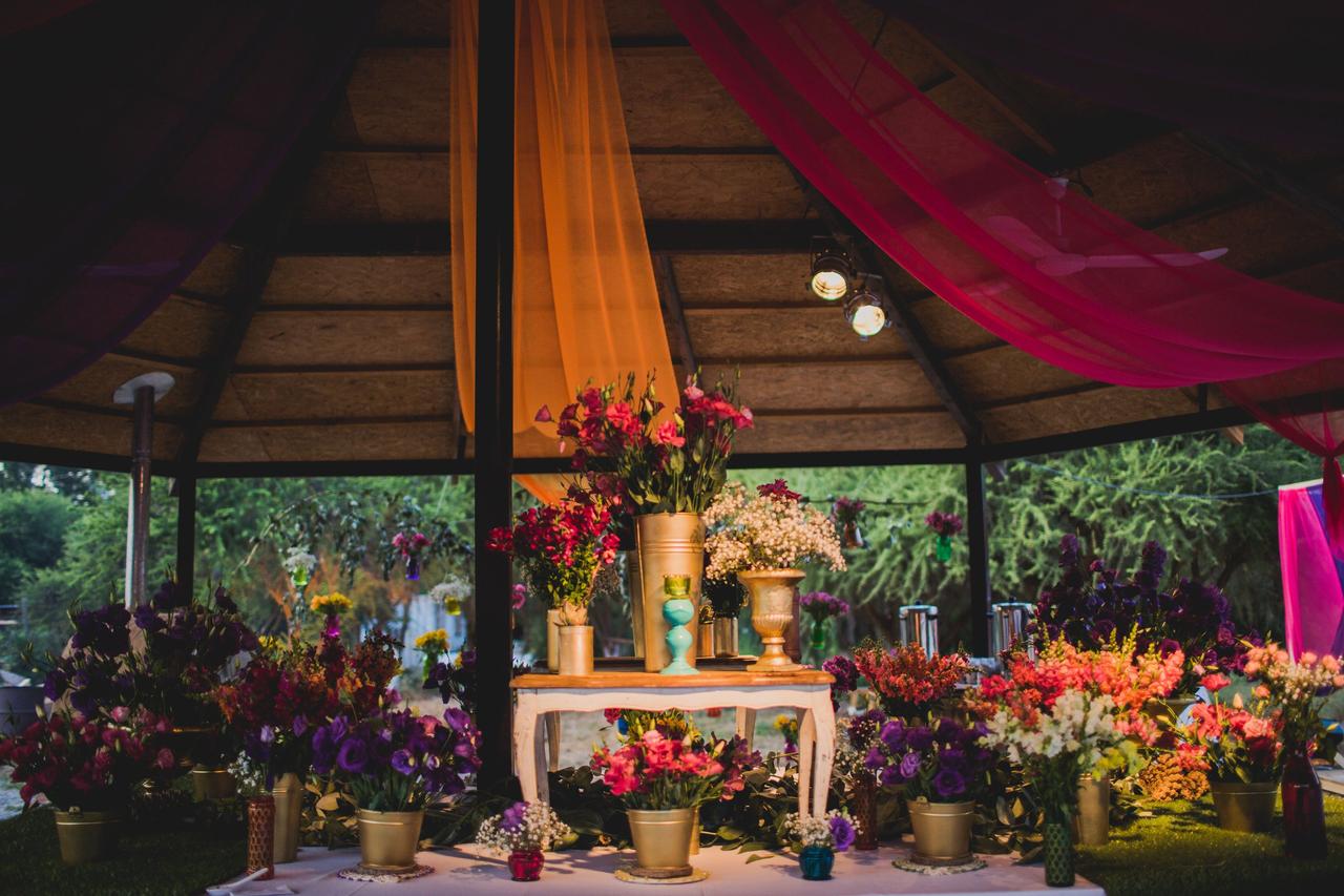 Adornos de matrimonio florales