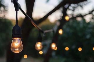 Adornos de matrimonio con luces