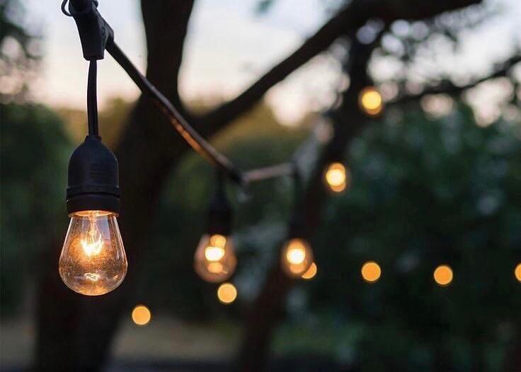 Adornos de matrimonio con luces