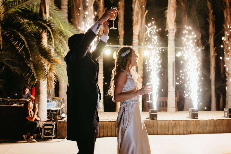 novios en la fiesta de matrimonio 