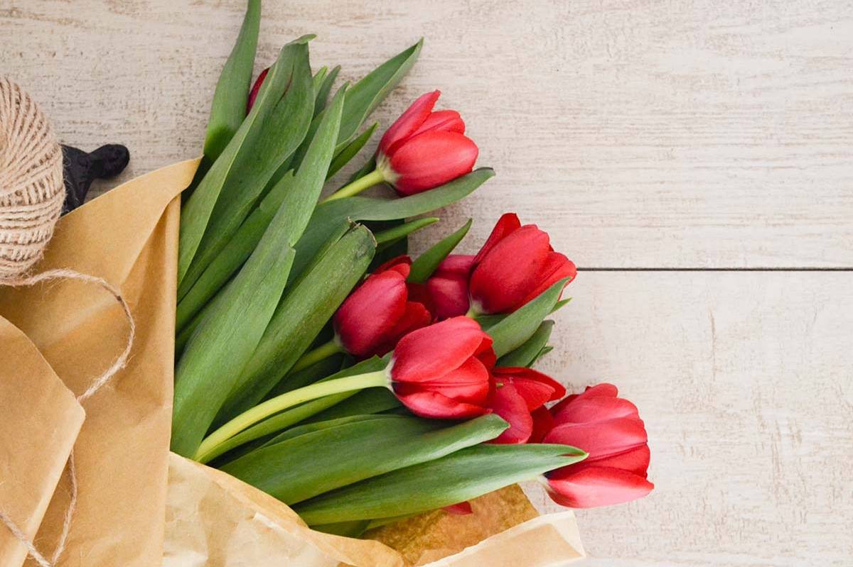 Caja regalo con flor como detalle de boda mujer ❤️ Etiquetas Gratis
