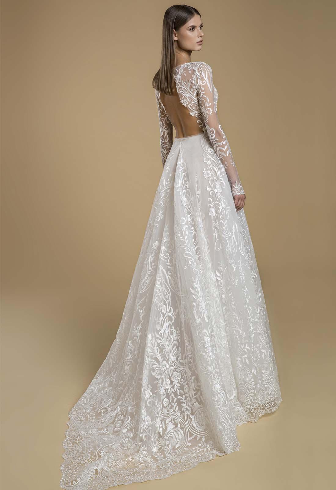 25 vestidos de novia con espaldas superbajas. ¡La tendencia que se lleva  todas las miradas!