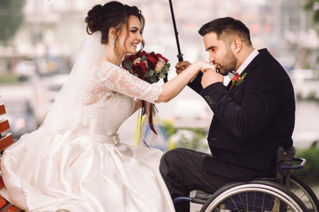 Cómo hacer la celebración de matrimonio más inclusiva