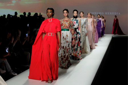 Las 6 tendencias en vestidos de fiesta 2023 que presentó la Barcelona Bridal Fashion Week
