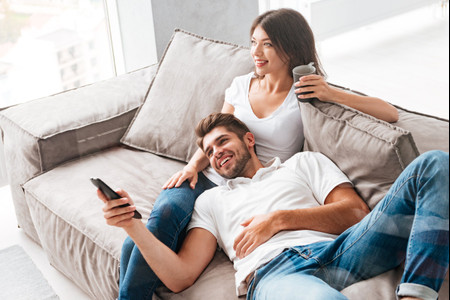 ¿Quién dijo maratón de películas? 10 propuestas para ver juntos en Año Nuevo