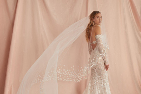 Vestidos de novia de Oscar de la Renta 2022: encajes y bordados como protagonistas