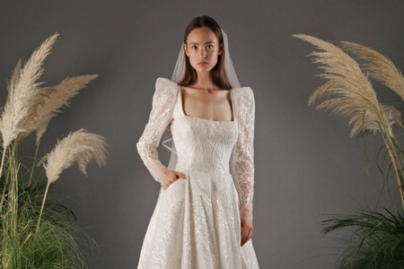 Vestidos de novia inspirados en la serie “Los Bridgerton”. ¿Cómo imitar el estilismo de esta elegante familia?