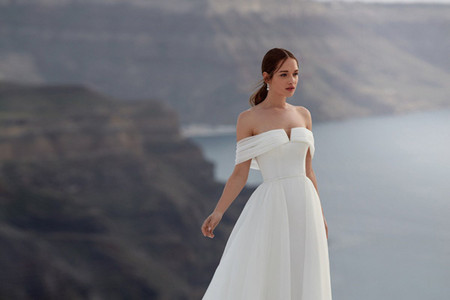 Inspírate con la delicadeza de los vestidos de novia de Jolies 2022
