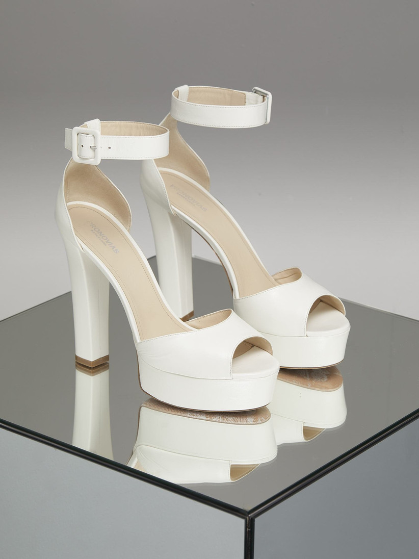 50 sandalias de novia para elegir el modelo perfecto ¡y volver a usarlo