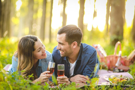 ¡Escapada romántica!: por qué y cómo organizar un picnic en pareja