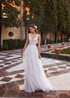 pronovias elara