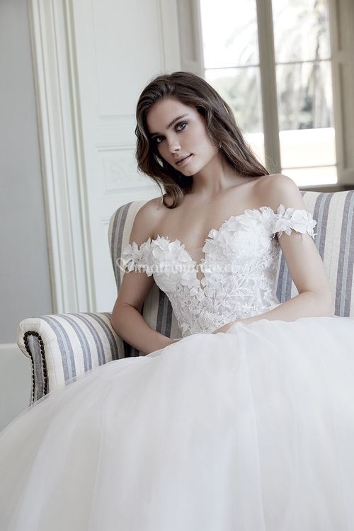 221-11, Miss Kelly By The Sposa Group Italia
