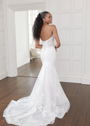 44365, Sincerity Bridal