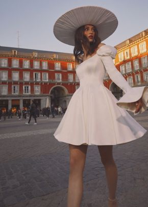 LOLA, Galia Lahav