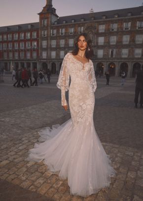 CLARE, Galia Lahav