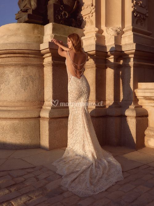 SHIRLEY, Galia Lahav