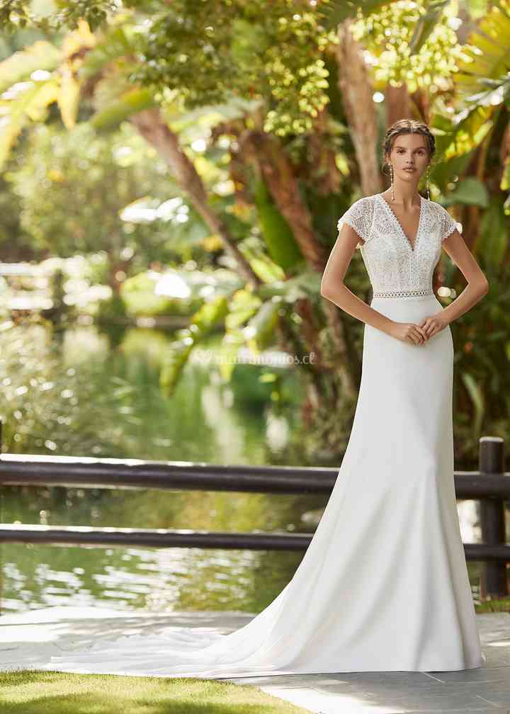 Vestidos de Novia de Adriana Alier - 2021 - Matrimonios.cl