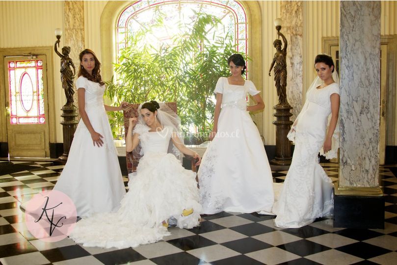 Novias Karo Veloz