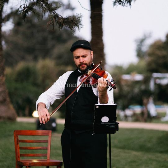 Rayner López - Violinista