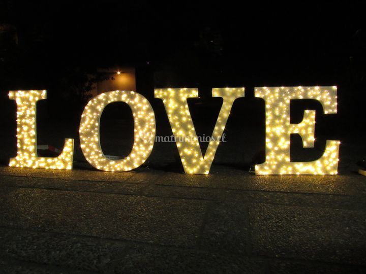Alba Design - Letras con luces