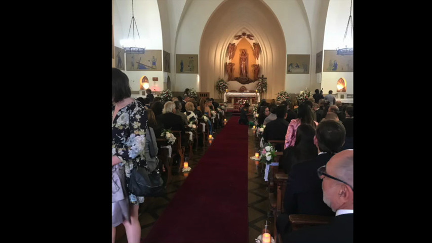 Matrimonio Magdalena con arco de flores