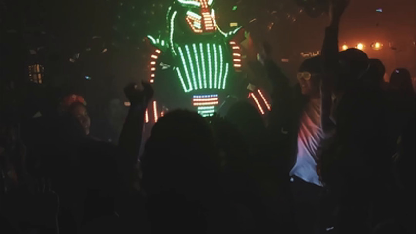 Fiesta de cumpleaños - Robot Led