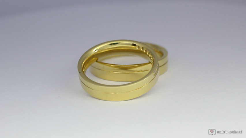 Argollas de matrimonio oro amarillo y diamantes