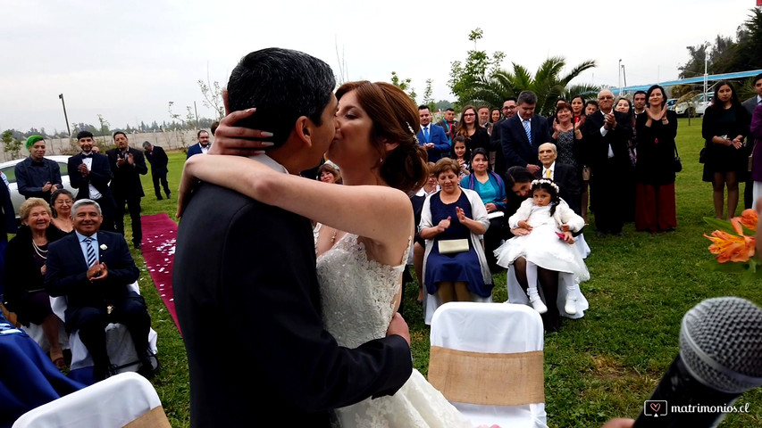 Trailer Nicole y Jonathan 
