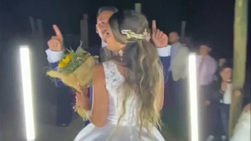 Novia Feliz