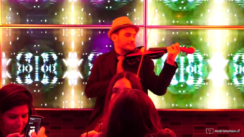 Rod Reyes - Violinista