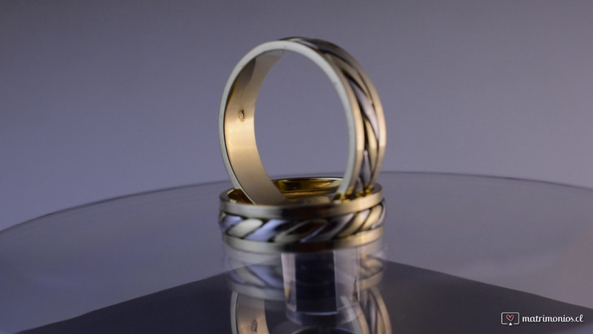 Argollas trenzadas bicolor oro 18 K y platino