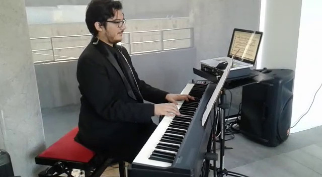 Pianista musicambiental